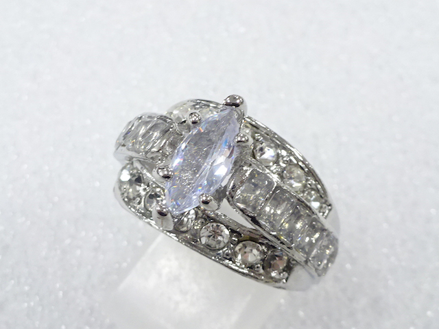 Japanese Kimono / Antique Accessories Metal